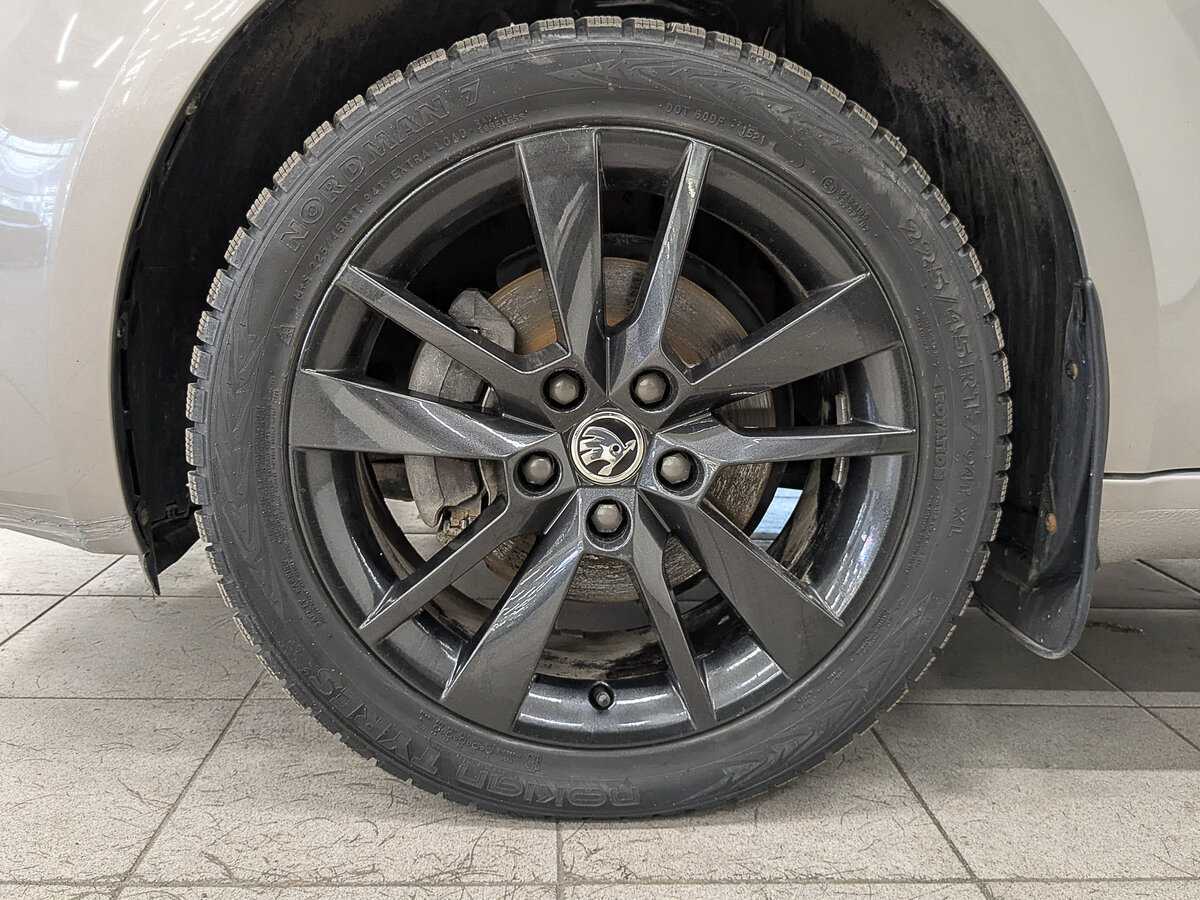 Шкода Октавия б/у, 2019, Роботизированная. Фото: #11