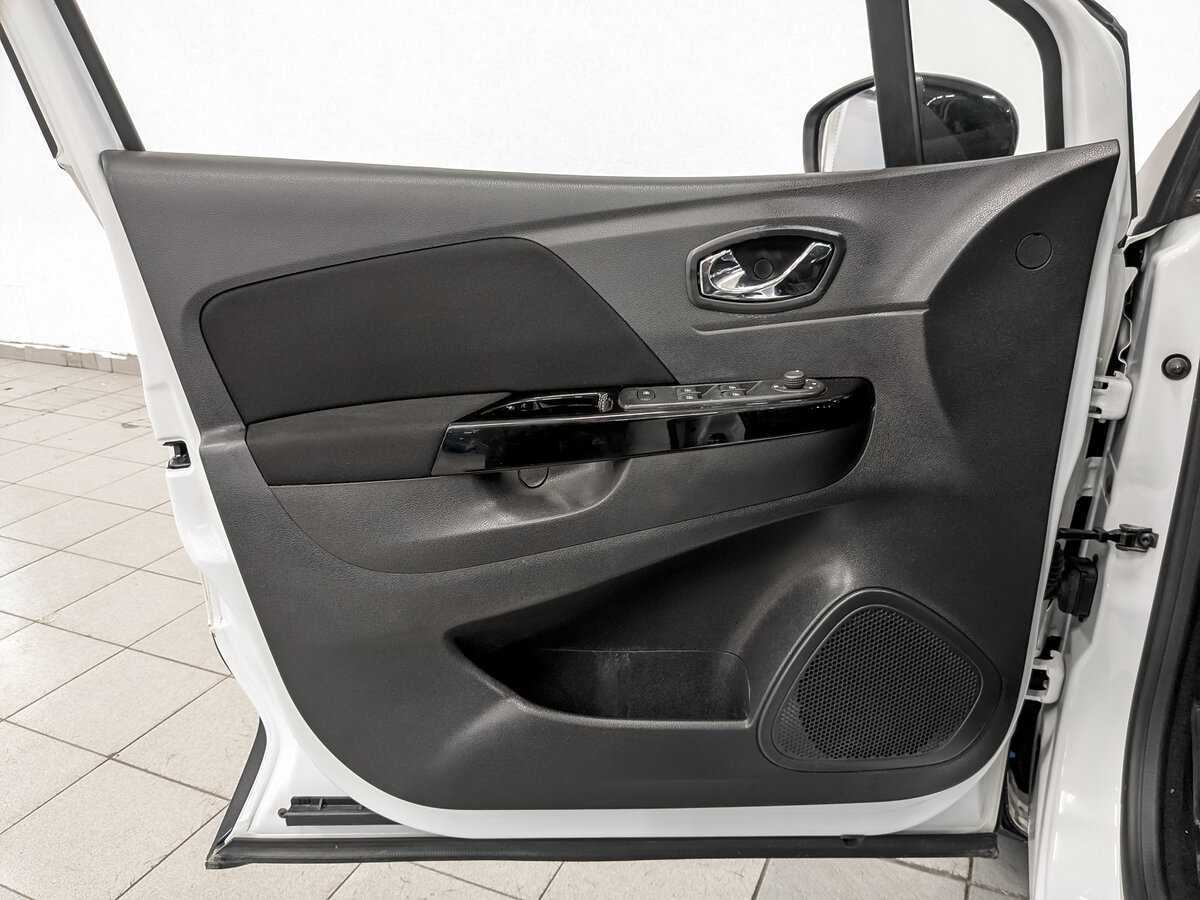 Рено Каптюр б/у, 2017, Автоматическая. Фото: #18