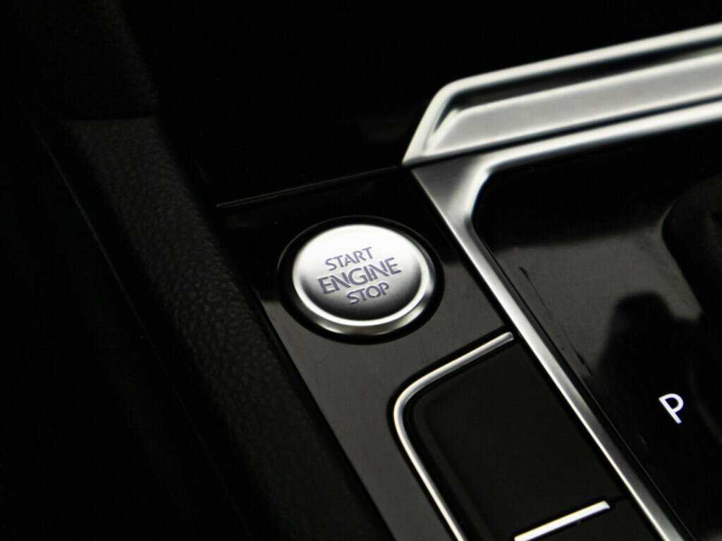 Фольксваген Пассат б/у, 2016, Роботизированная. Фото: #18