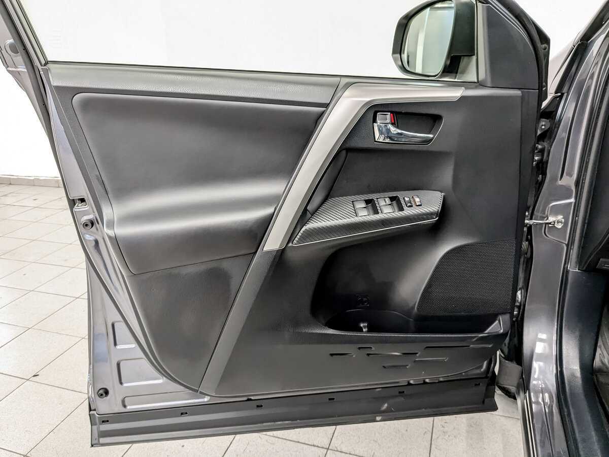 Тойота Рав4 б/у, 2014, Автоматическая. Фото: #16