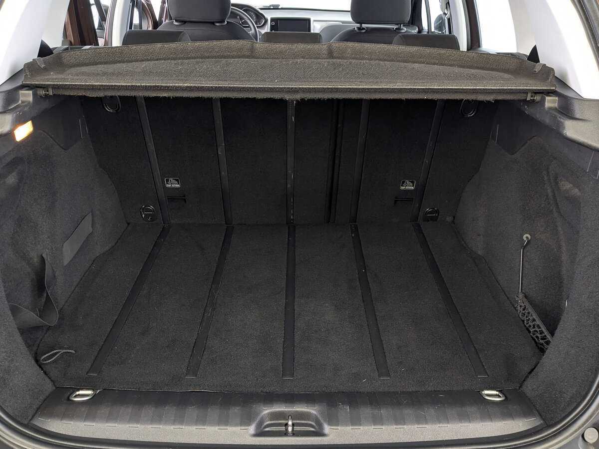 Пежо 2008 б/у, 2014, Автоматическая. Фото: #9