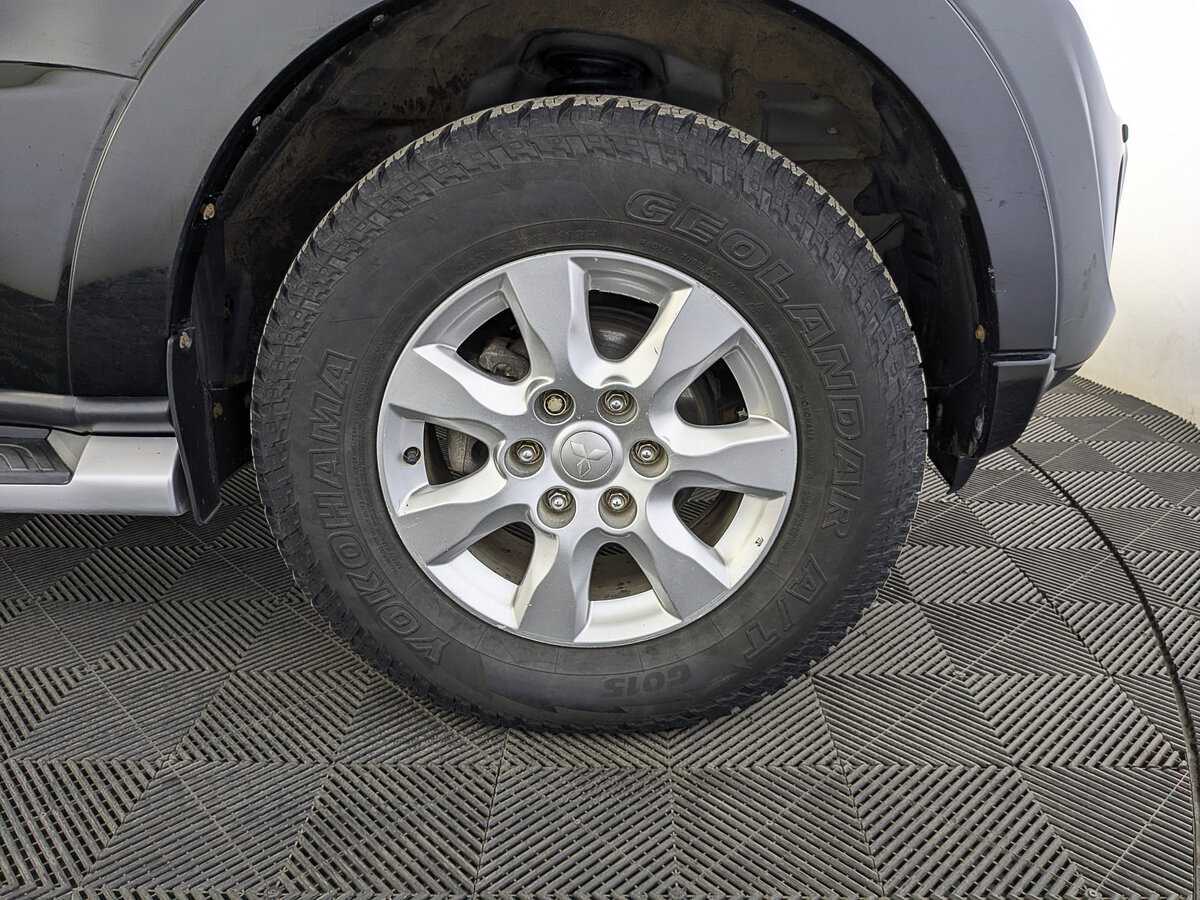 Митсубиши Паджеро б/у, 2013, Автоматическая. Фото: #11