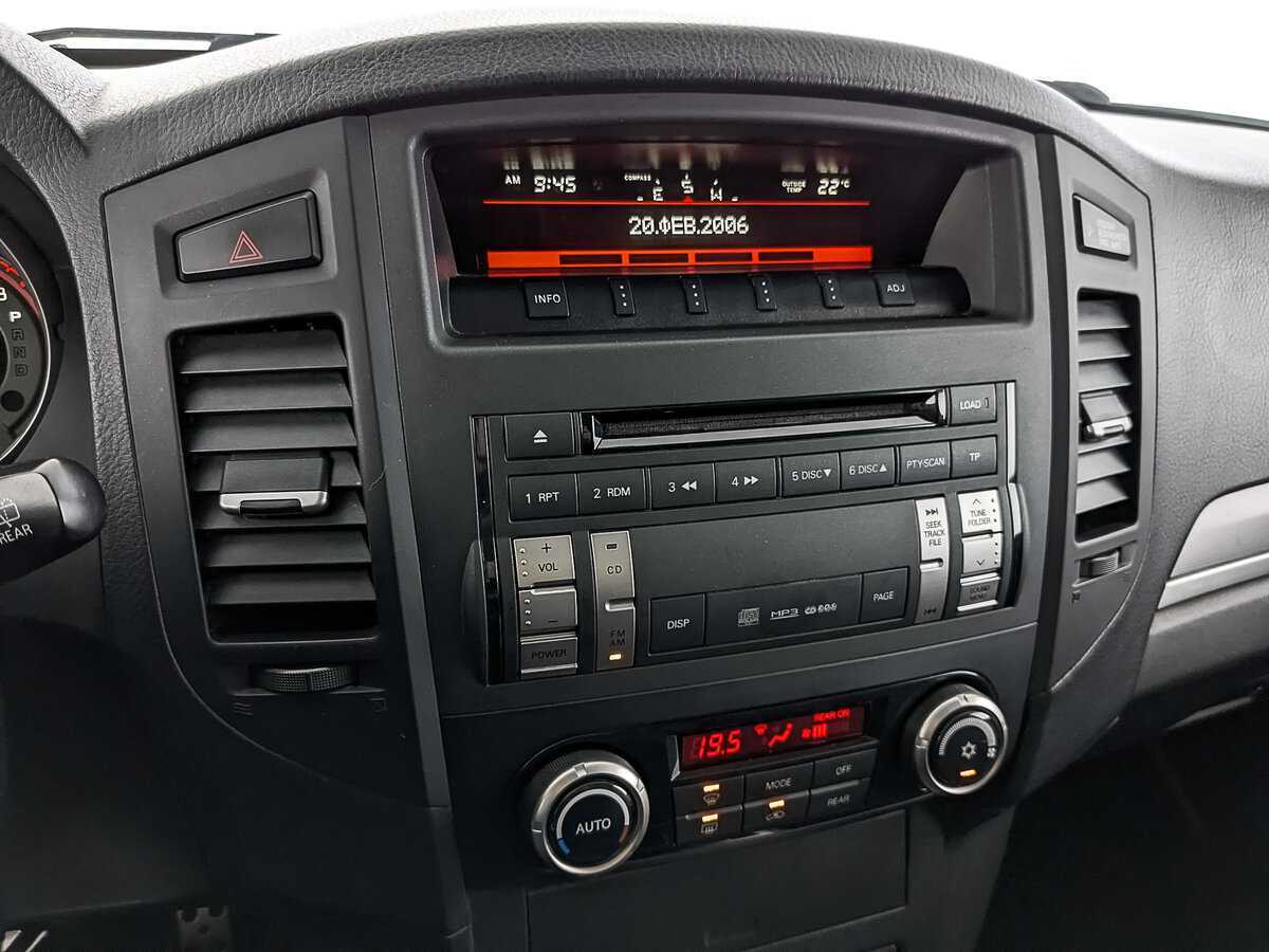 Митсубиши Паджеро б/у, 2013, Автоматическая. Фото: #20