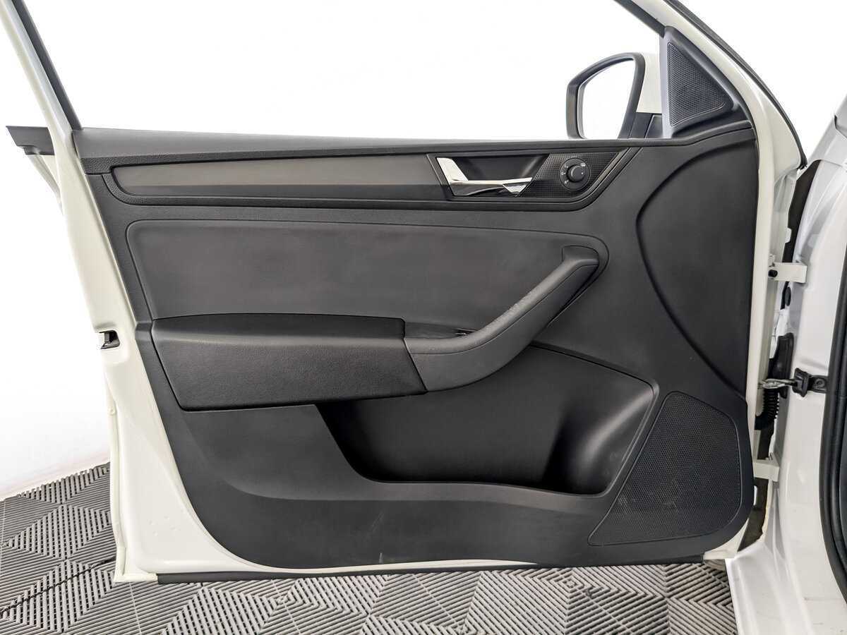 Шкода Рапид б/у, 2017, Механическая. Фото: #18