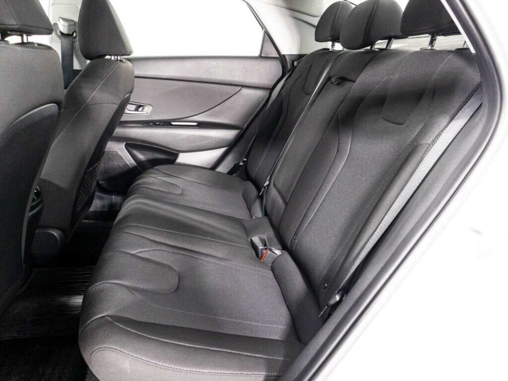 Хендай Елантра б/у, 2021, Автоматическая. Фото: #9