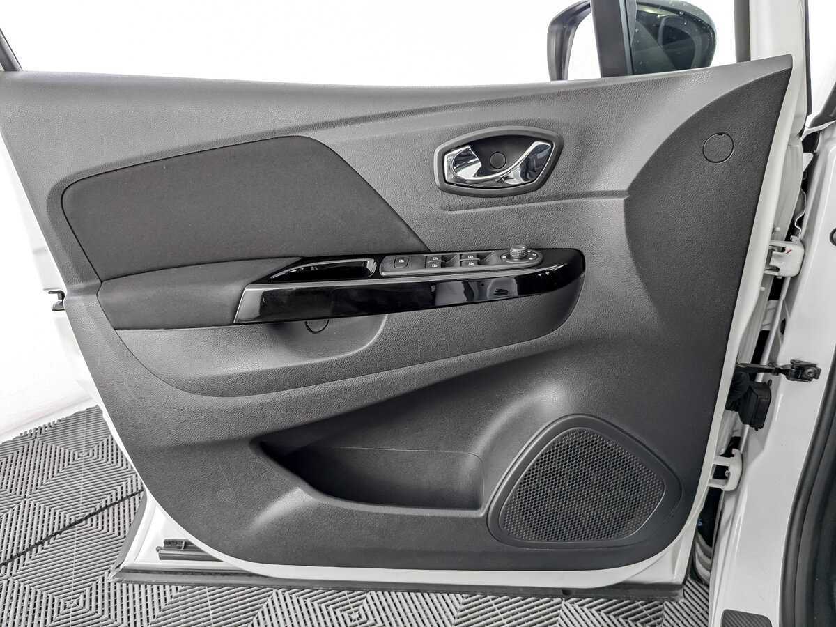 Рено Каптюр б/у, 2017, Автоматическая. Фото: #18