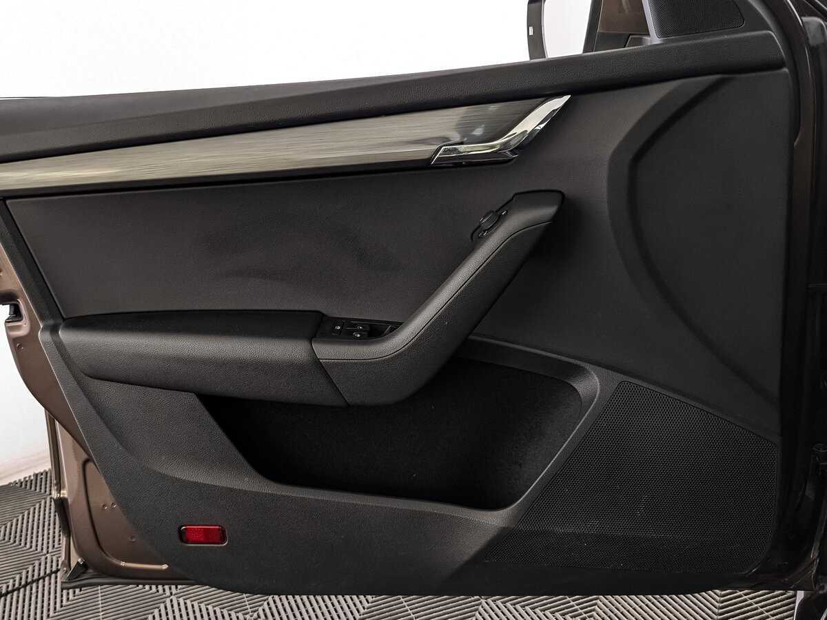 Шкода Октавия б/у, 2020, Роботизированная. Фото: #16