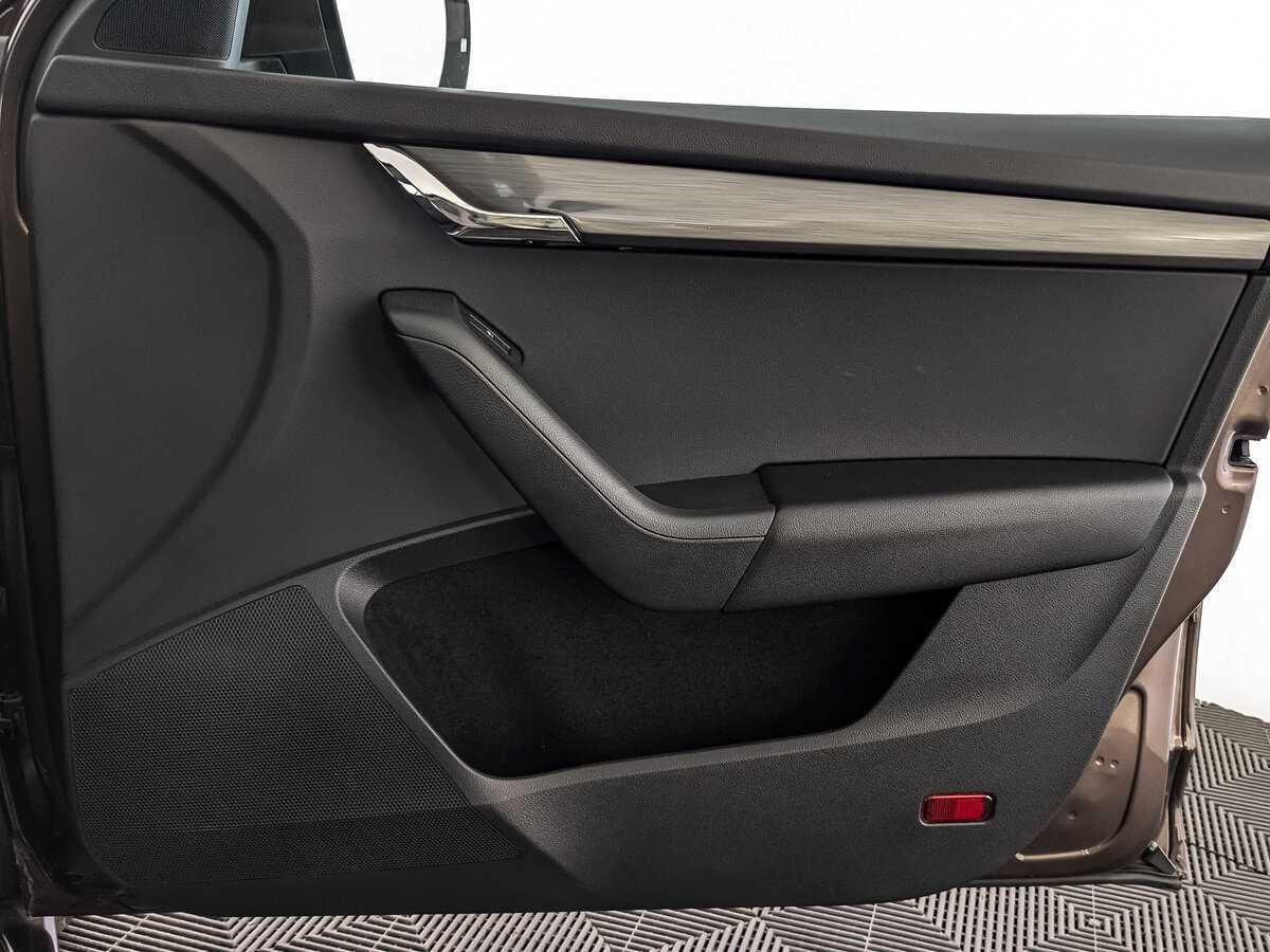 Шкода Октавия б/у, 2020, Роботизированная. Фото: #21