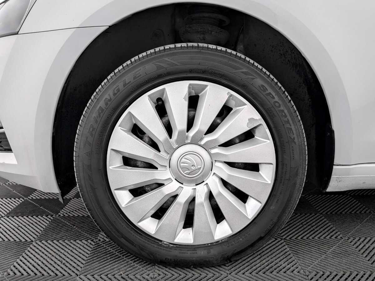 Шкода Октавия б/у, 2018, Роботизированная. Фото: #17