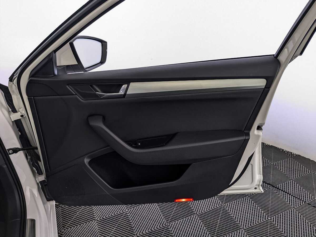 Шкода Суперб б/у, 2017, Роботизированная. Фото: #22