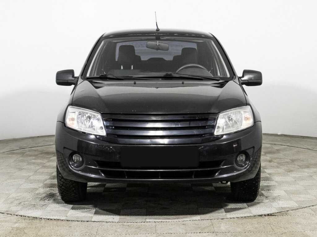 Лада (ВАЗ) Гранта б/у, 2013, Механическая. Фото: #1