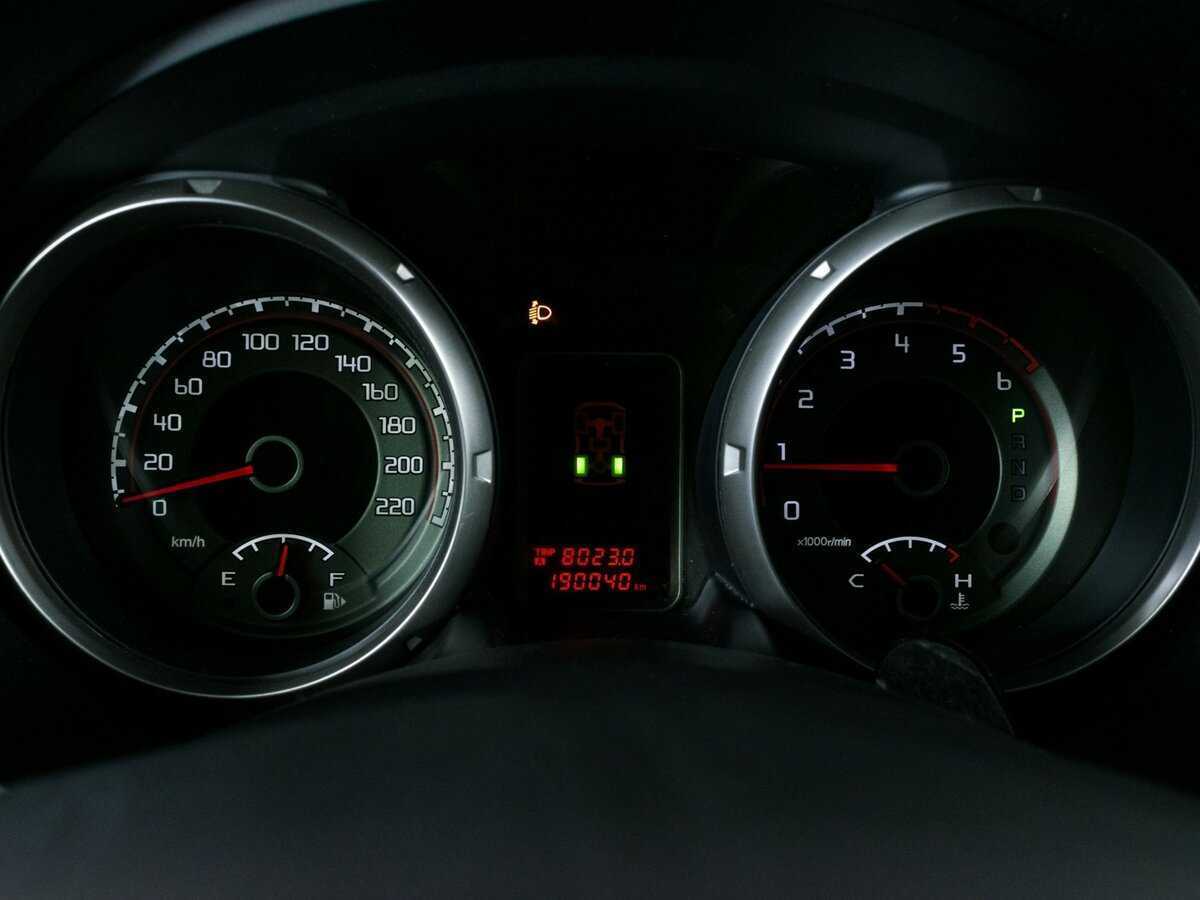 Митсубиши Паджеро б/у, 2013, Автоматическая. Фото: #10