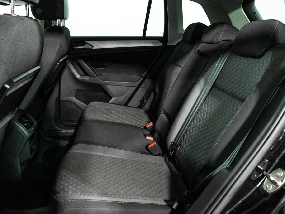 Фольксваген Тигуан б/у, 2017, Роботизированная. Фото: #9