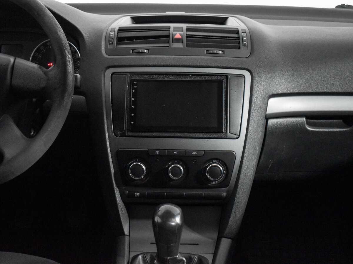 Шкода Октавия б/у, 2012, Механическая. Фото: #12