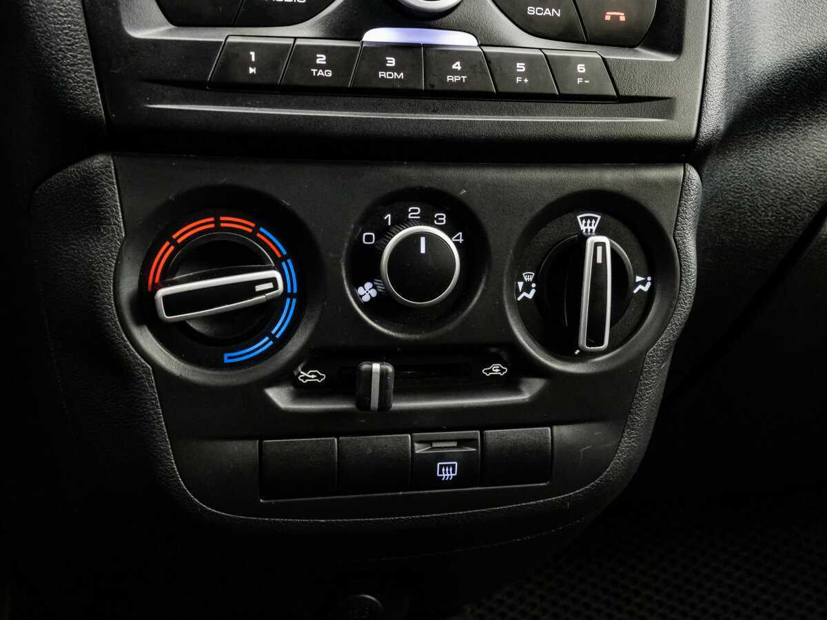 Лада (ВАЗ) Гранта б/у, 2023, Механическая. Фото: #10