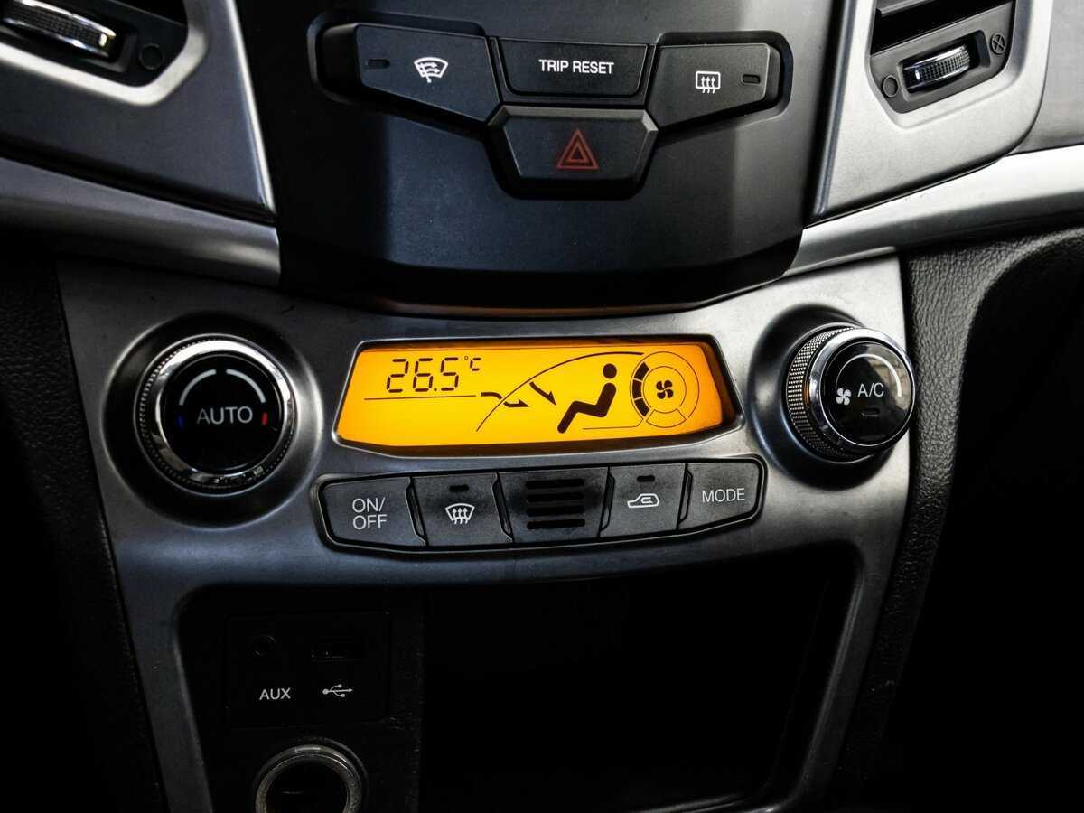 Сан-Ён Актион б/у, 2013, Автоматическая. Фото: #11