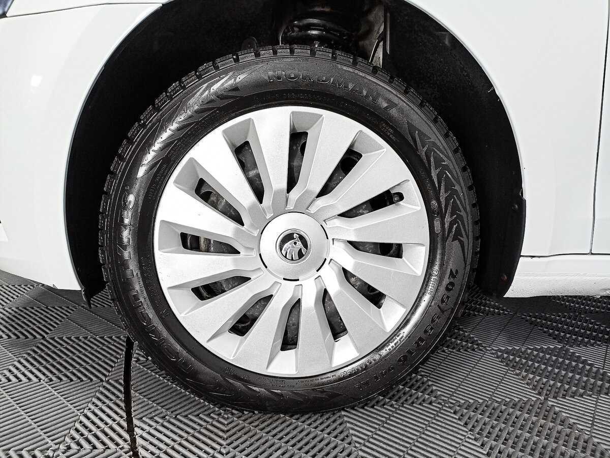 Шкода Октавия б/у, 2020, Роботизированная. Фото: #17