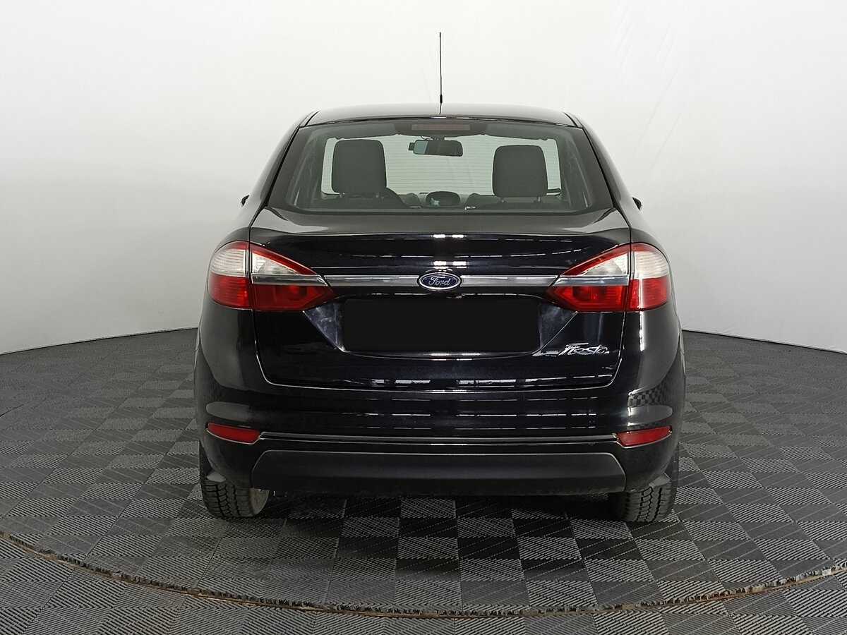 Форд Фиеста б/у, 2015, Механическая. Фото: #5