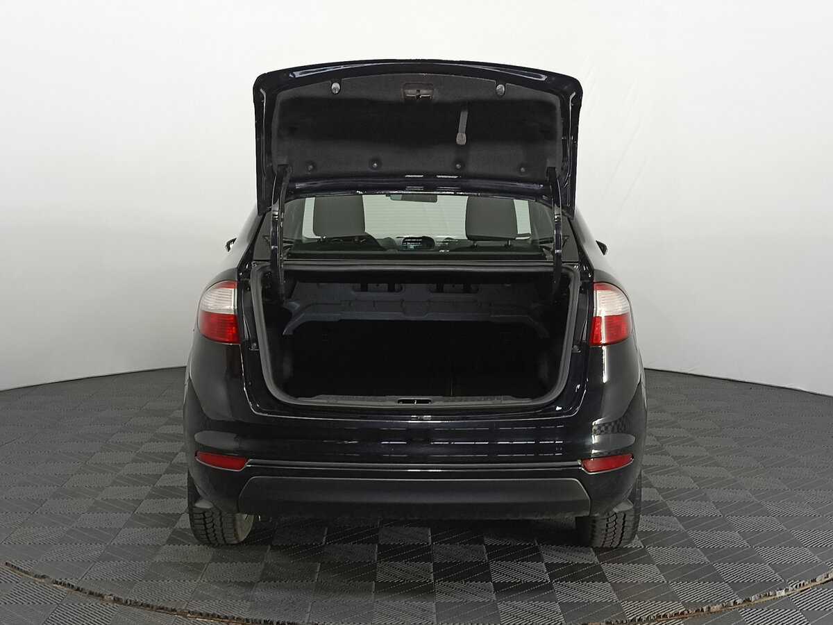 Форд Фиеста б/у, 2015, Механическая. Фото: #9