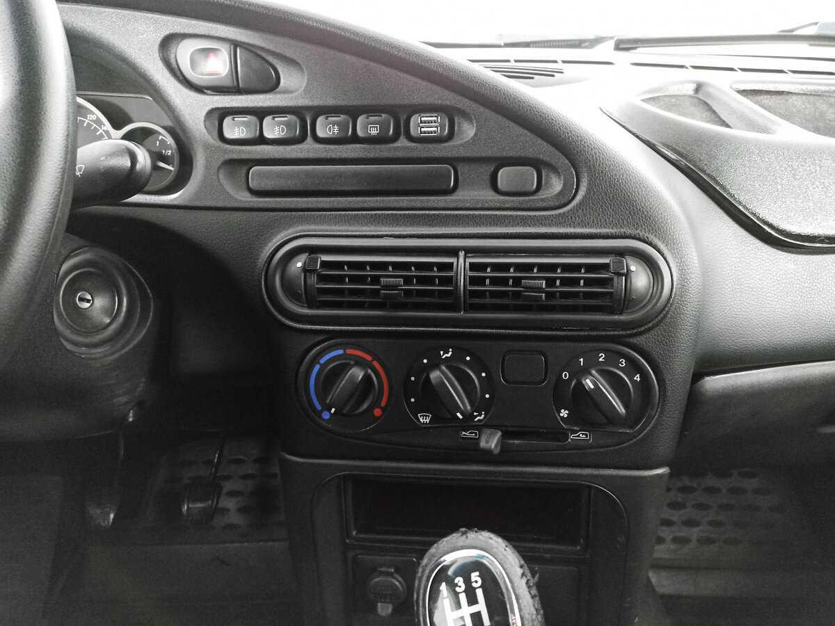 Шевроле Нива б/у, 2017, Механическая. Фото: #12