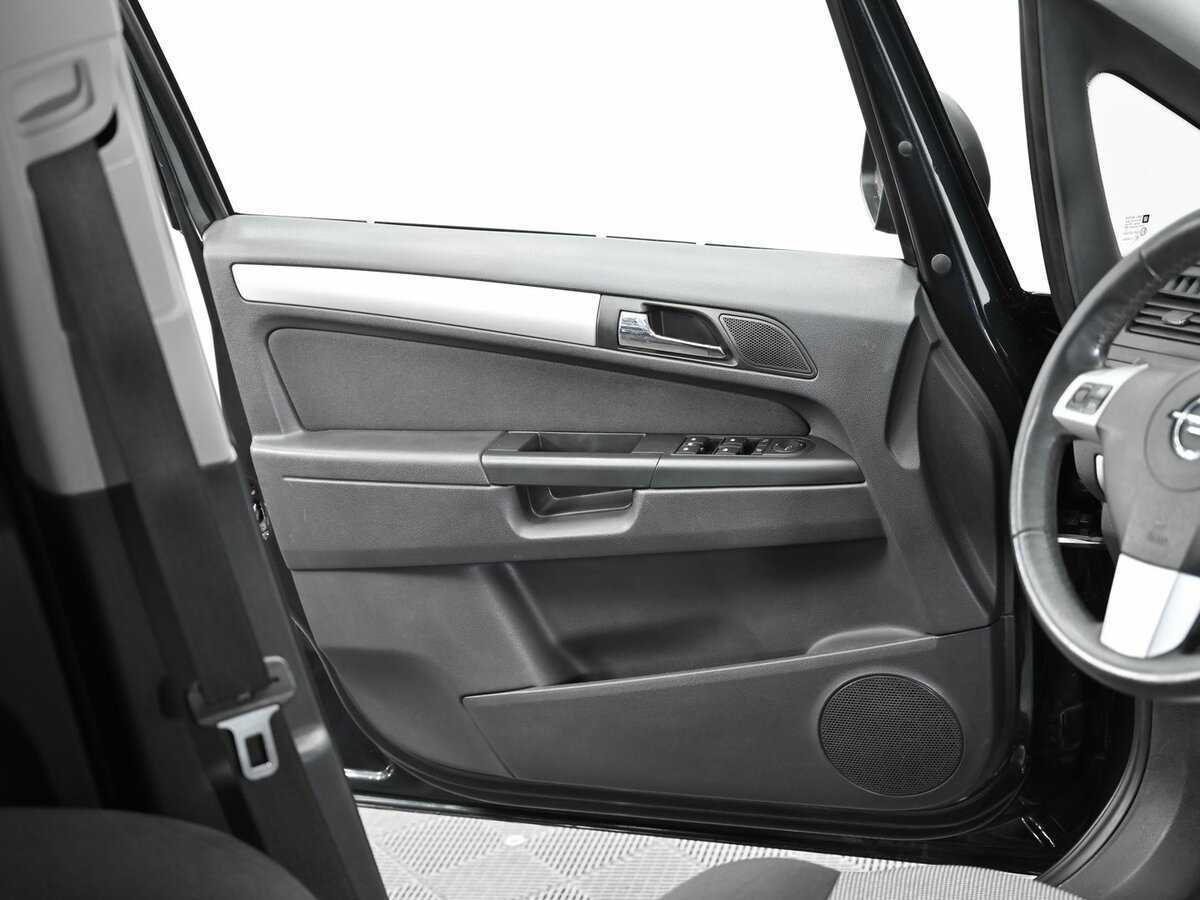 Опель Зафира б/у, 2012, Механическая. Фото: #4