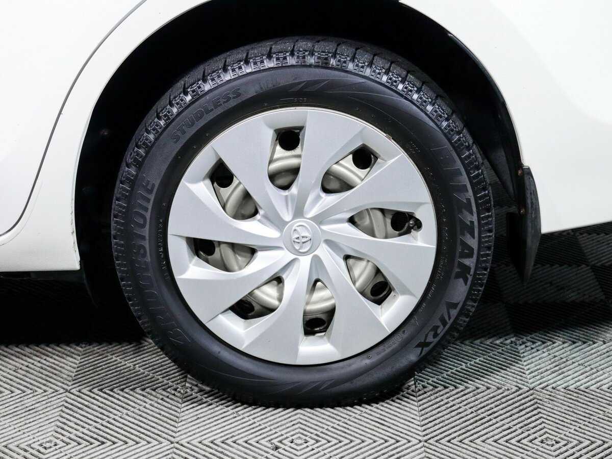 Тойота Королла б/у, 2014, Механическая. Фото: #14