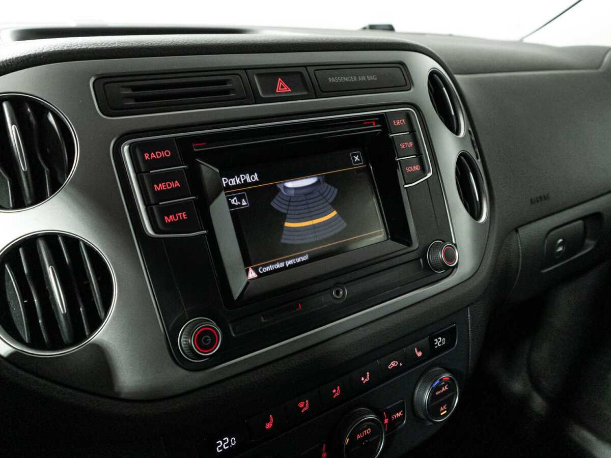 Фольксваген Тигуан б/у, 2015, Автоматическая. Фото: #15