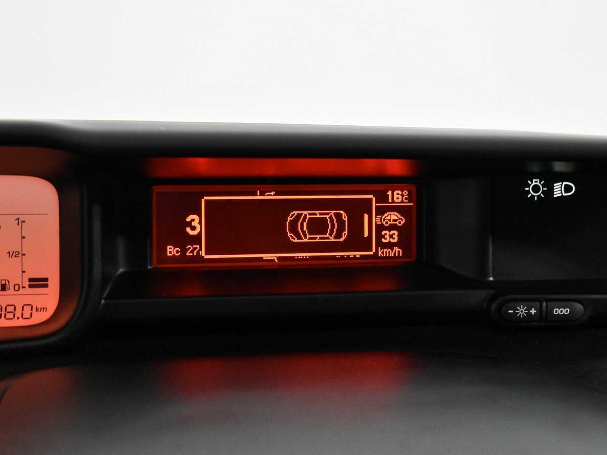 Ситроен Ц3 Пикассо б/у, 2014, Механическая. Фото: #16