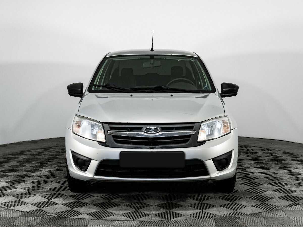 Лада (ВАЗ) Гранта б/у, 2017, Механическая. Фото: #1