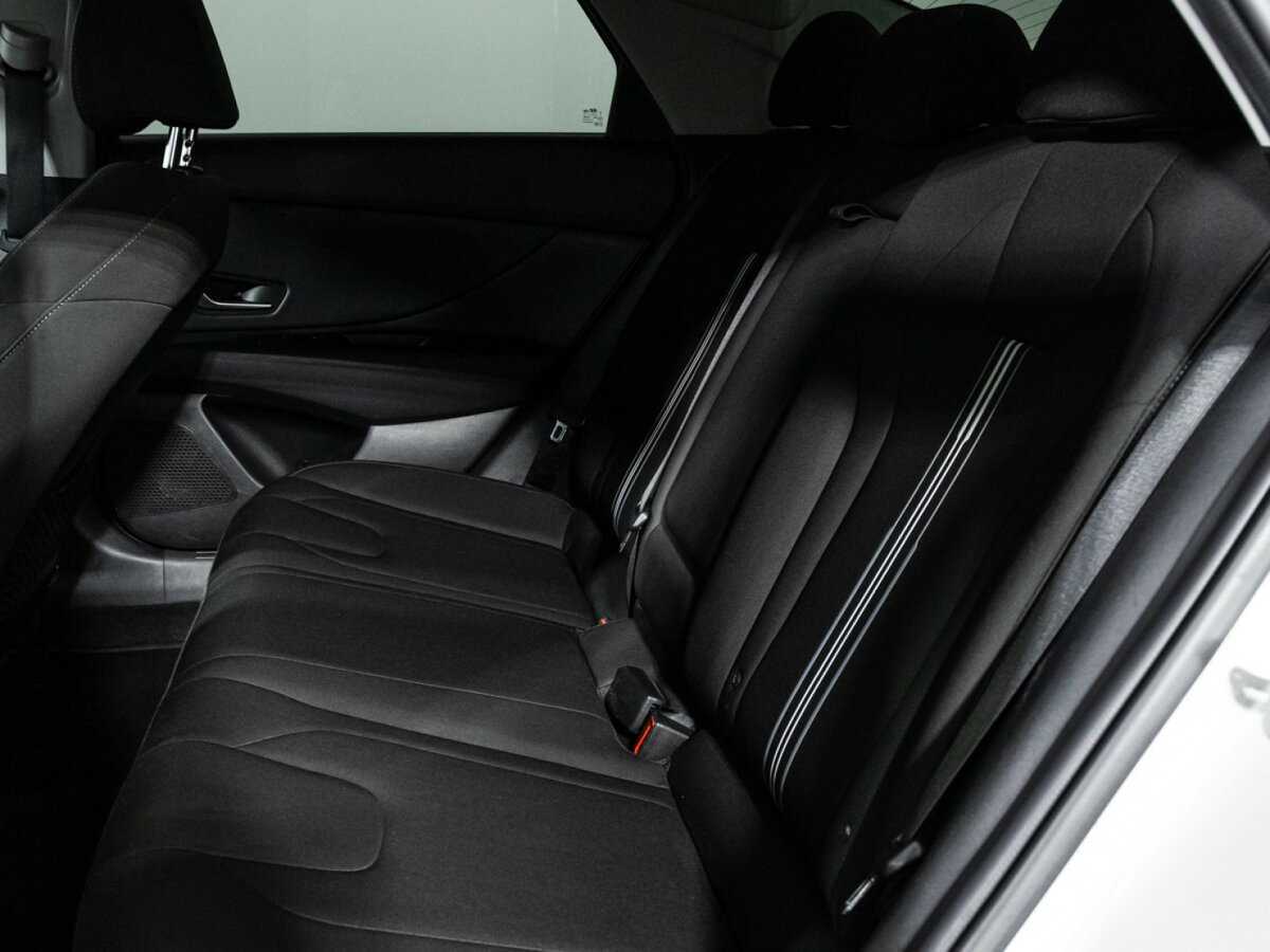 Хендай Елантра б/у, 2021, Автоматическая. Фото: #9