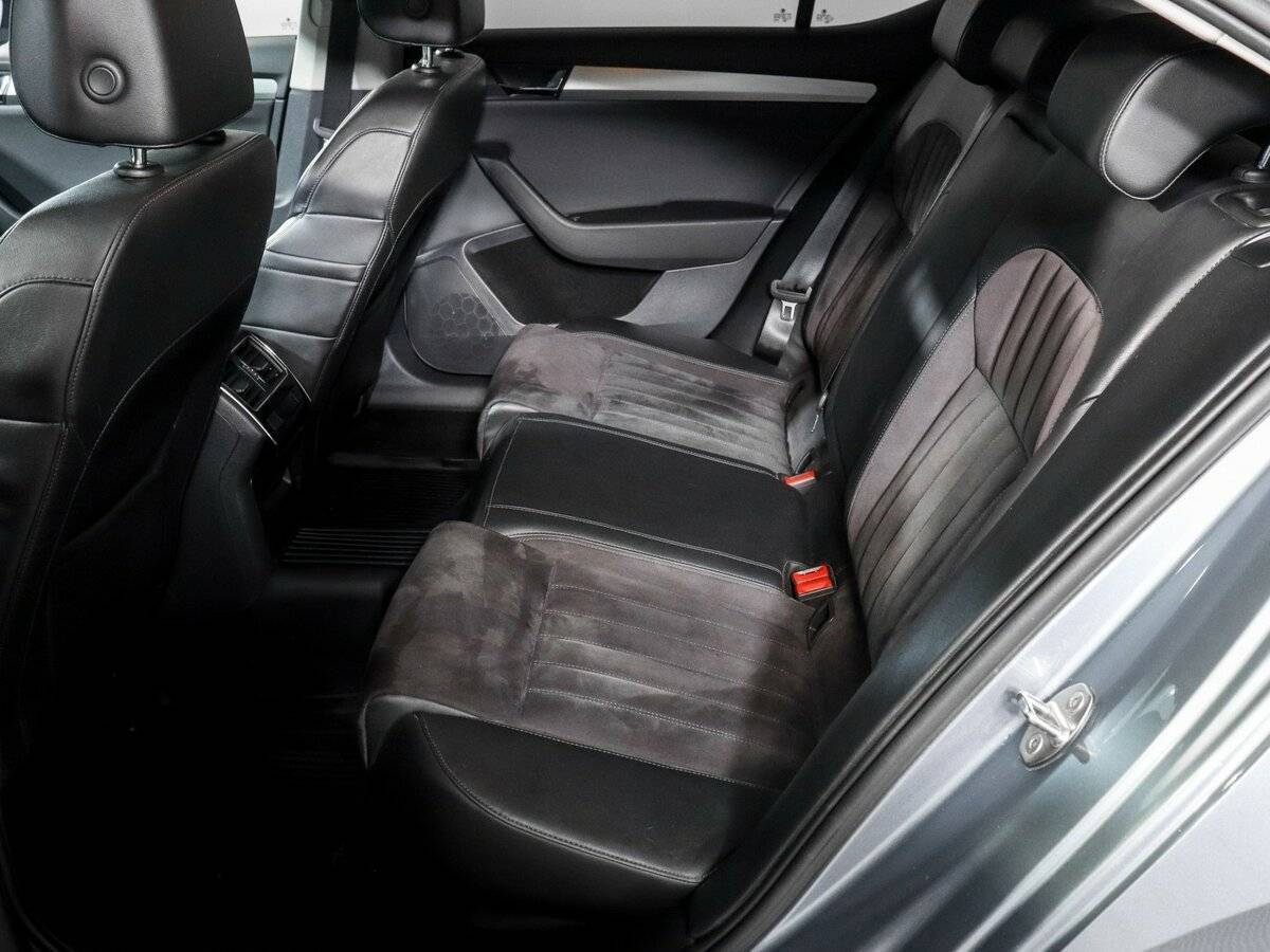 Шкода Суперб б/у, 2017, Роботизированная. Фото: #6