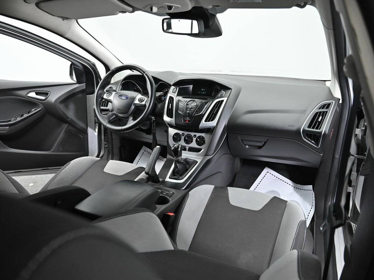 Форд Фокус б/у, 2014, Механическая. Фото: #12