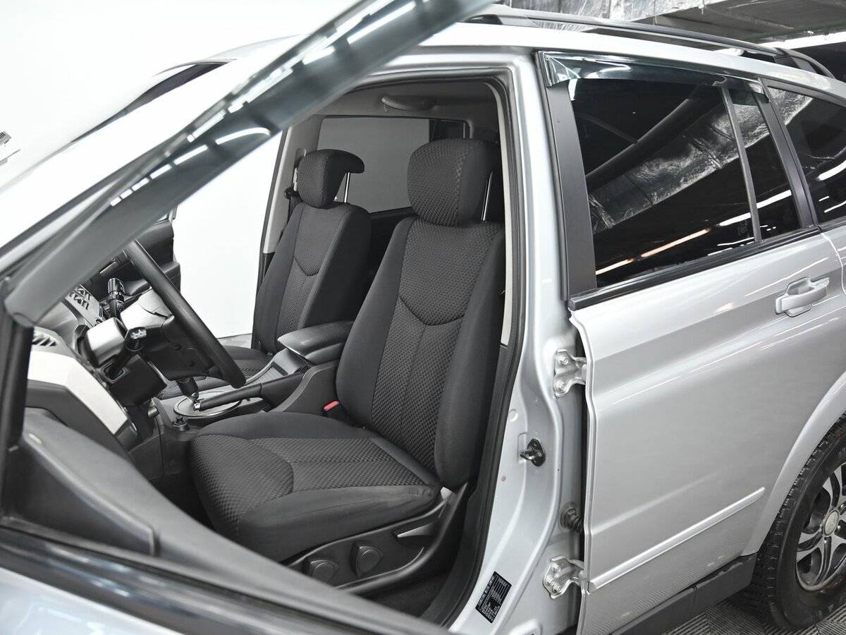 Сан-Ён Кирон б/у, 2013, Автоматическая. Фото: #5