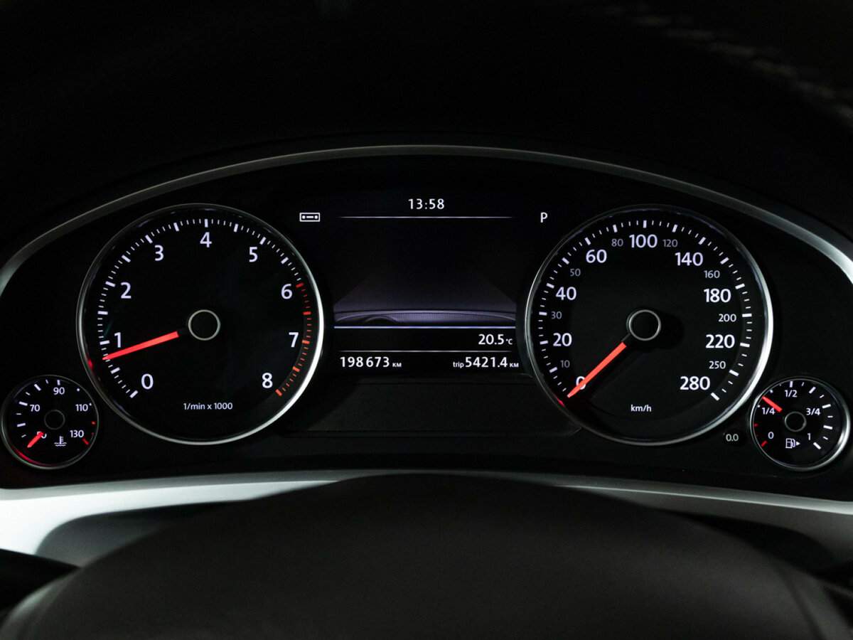 Фольксваген Туарег б/у, 2013, Автоматическая. Фото: #11