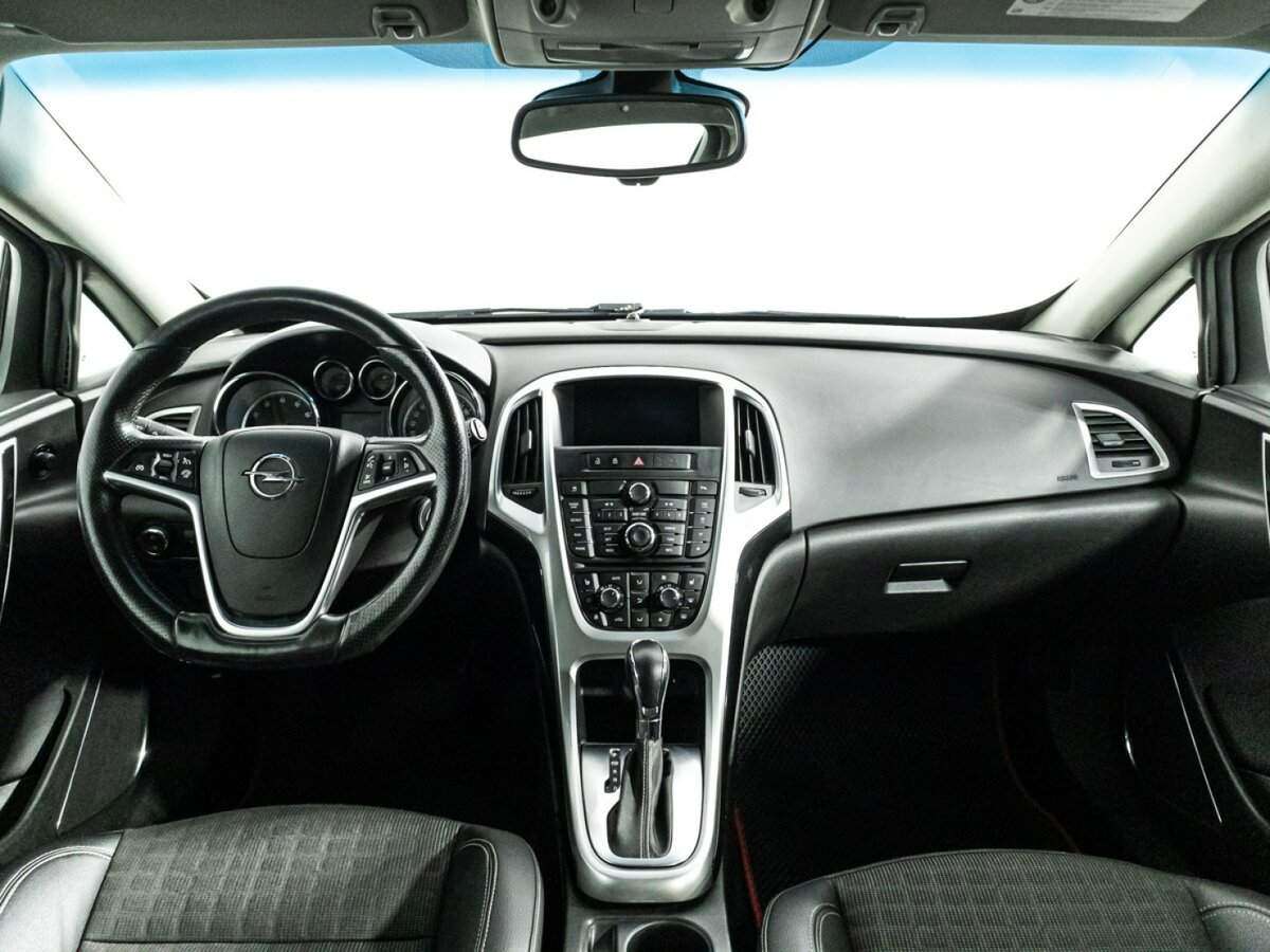 Опель Астра б/у, 2013, Автоматическая. Фото: #12