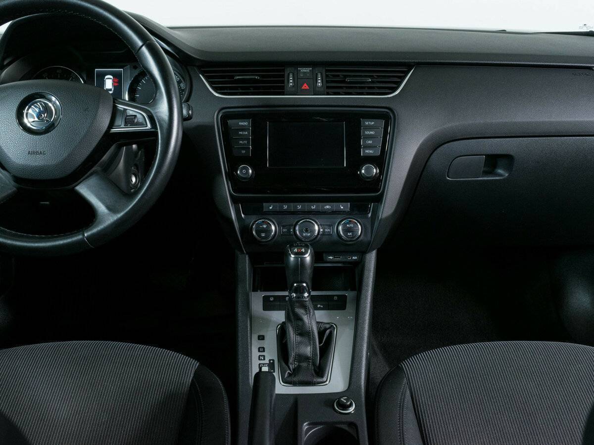 Шкода Октавия б/у, 2014, Роботизированная. Фото: #8