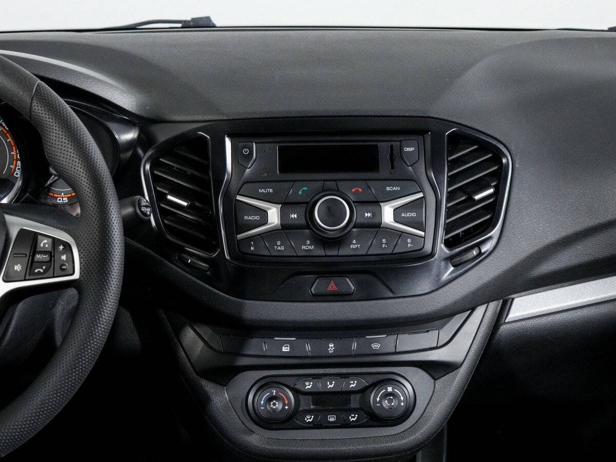 Лада (ВАЗ) Веста б/у, 2018, Механическая. Фото: #9