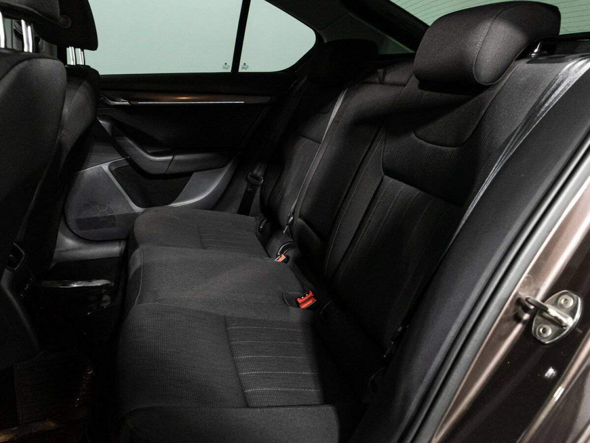 Шкода Октавия б/у, 2018, Роботизированная. Фото: #9