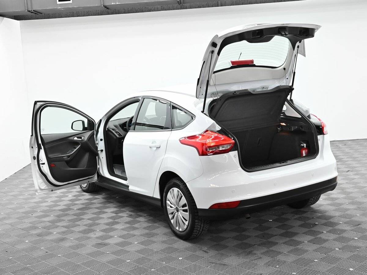 Форд Фокус б/у, 2016, Механическая. Фото: #4