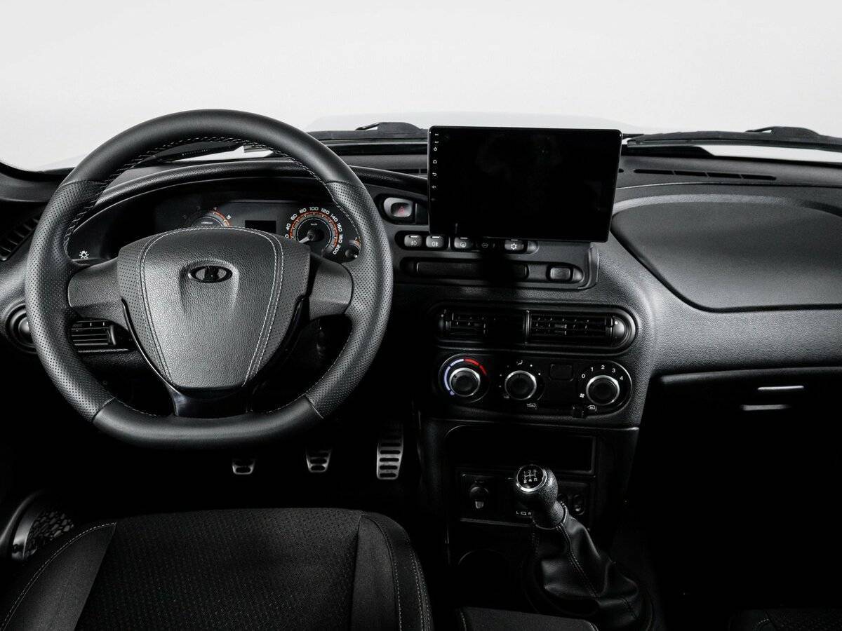 Лада (ВАЗ) Нива б/у, 2024, Механическая. Фото: #11