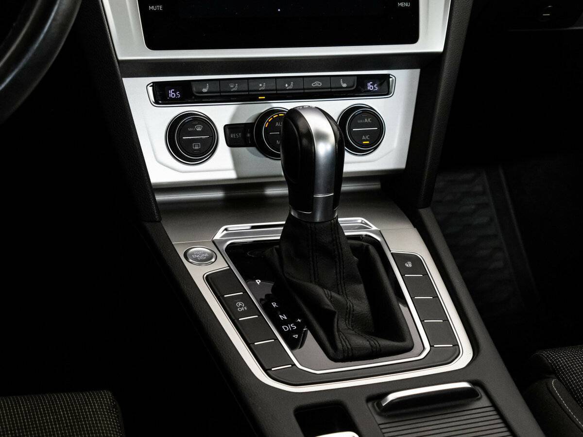 Фольксваген Пассат б/у, 2018, Роботизированная. Фото: #12