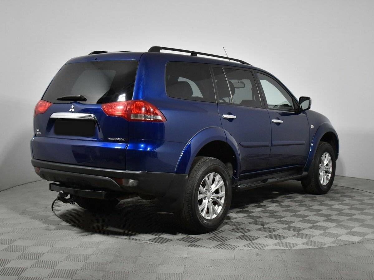 Митсубиши Паджеро Спорт б/у, 2015, Автоматическая. Фото: #3