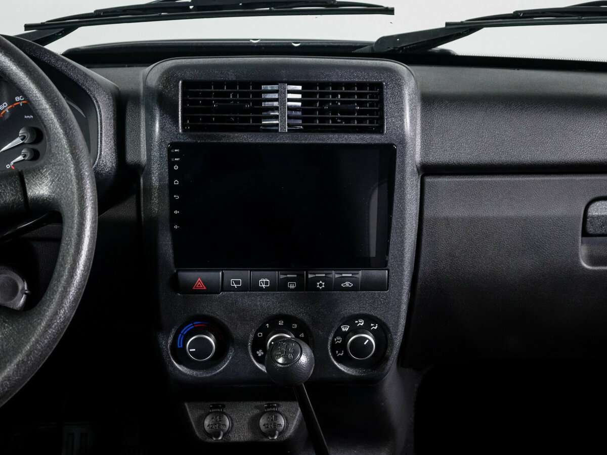 Лада (ВАЗ) Нива Лэдженд б/у, 2024, Механическая. Фото: #12