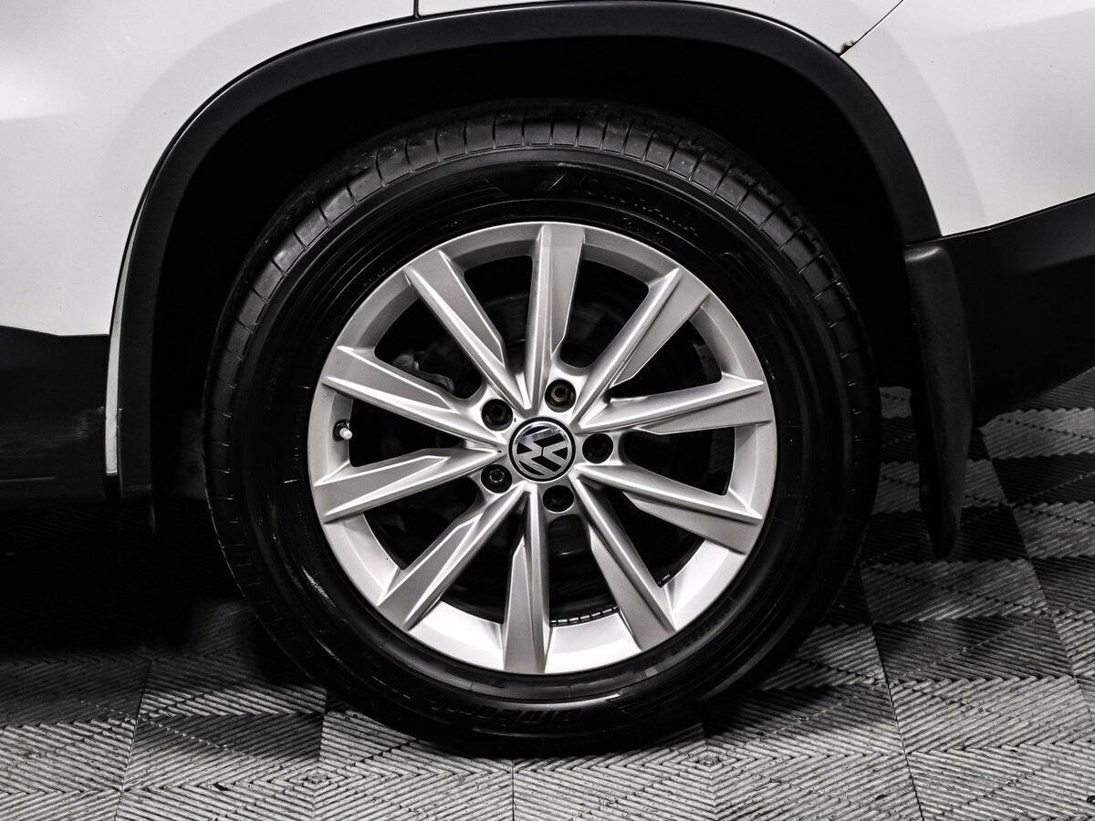 Фольксваген Тигуан б/у, 2015, Автоматическая. Фото: #13