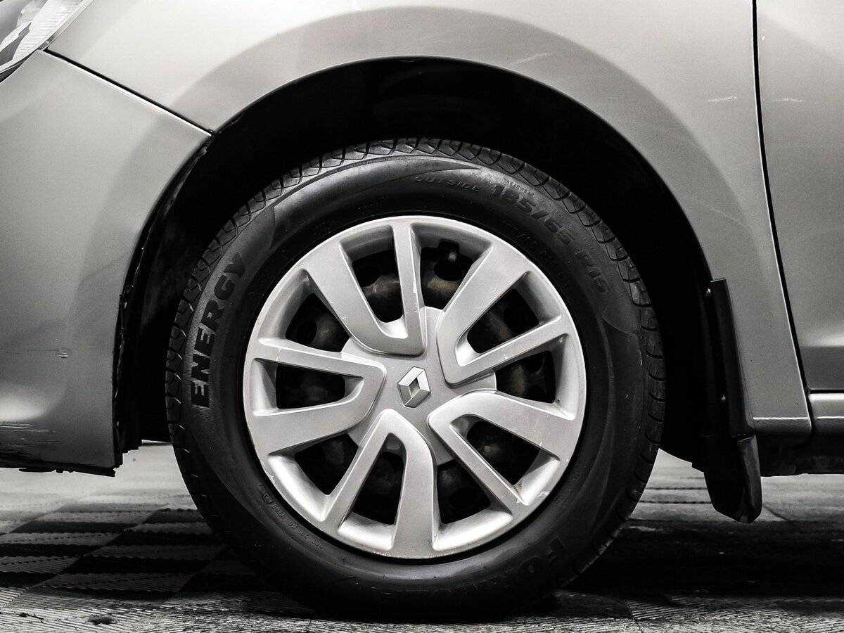 Рено Логан б/у, 2016, Механическая. Фото: #13