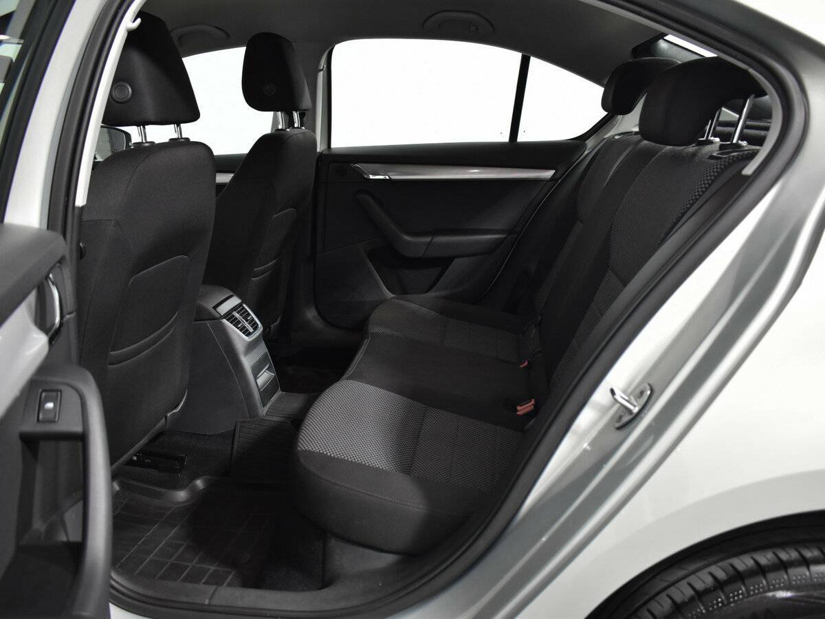 Шкода Октавия б/у, 2015, Автоматическая. Фото: #11