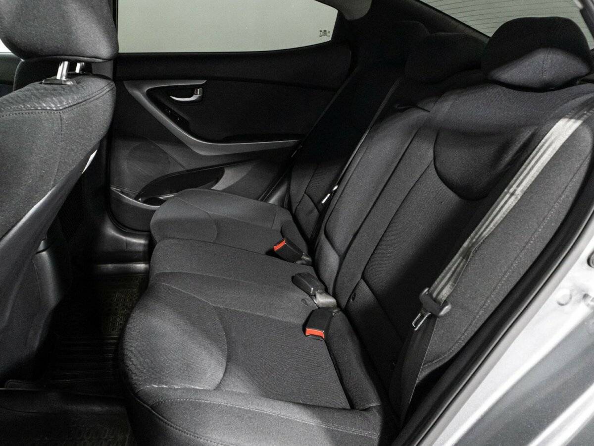 Хендай Елантра б/у, 2015, Автоматическая. Фото: #9