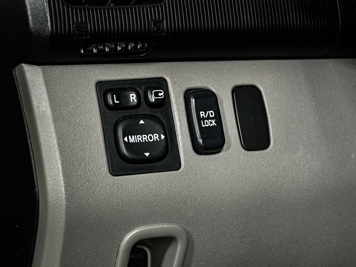 Митсубиши Паджеро Спорт б/у, 2013, Автоматическая. Фото: #12