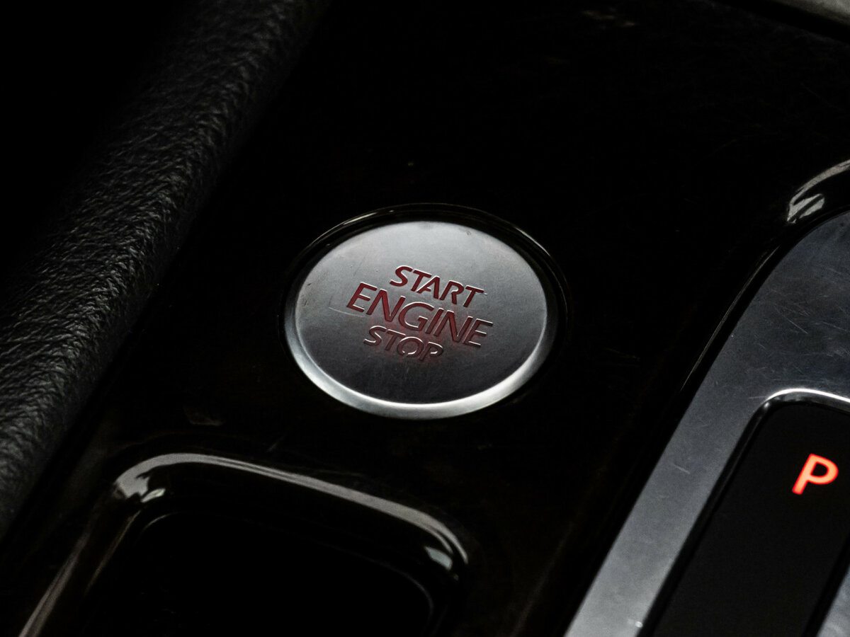 Фольксваген Туарег б/у, 2012, Автоматическая. Фото: #13