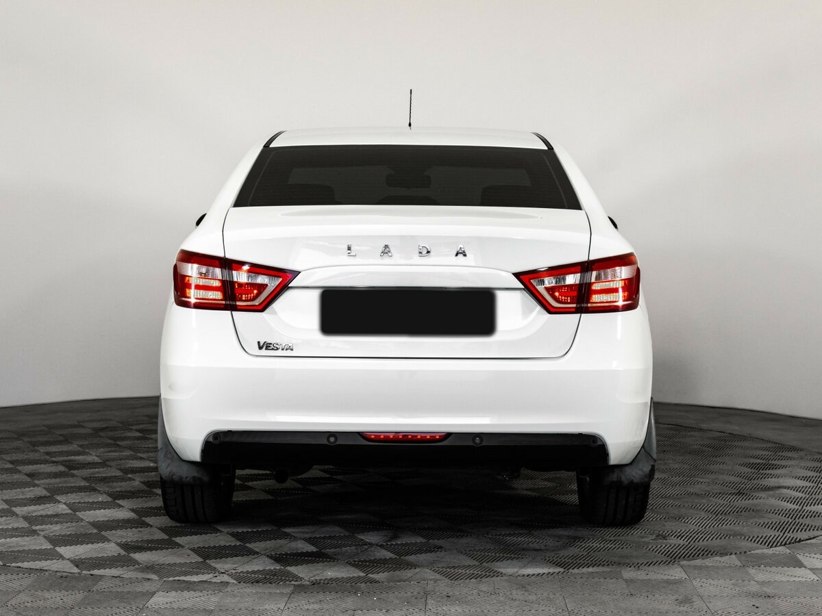 Лада (ВАЗ) Веста б/у, 2018, Механическая. Фото: #4